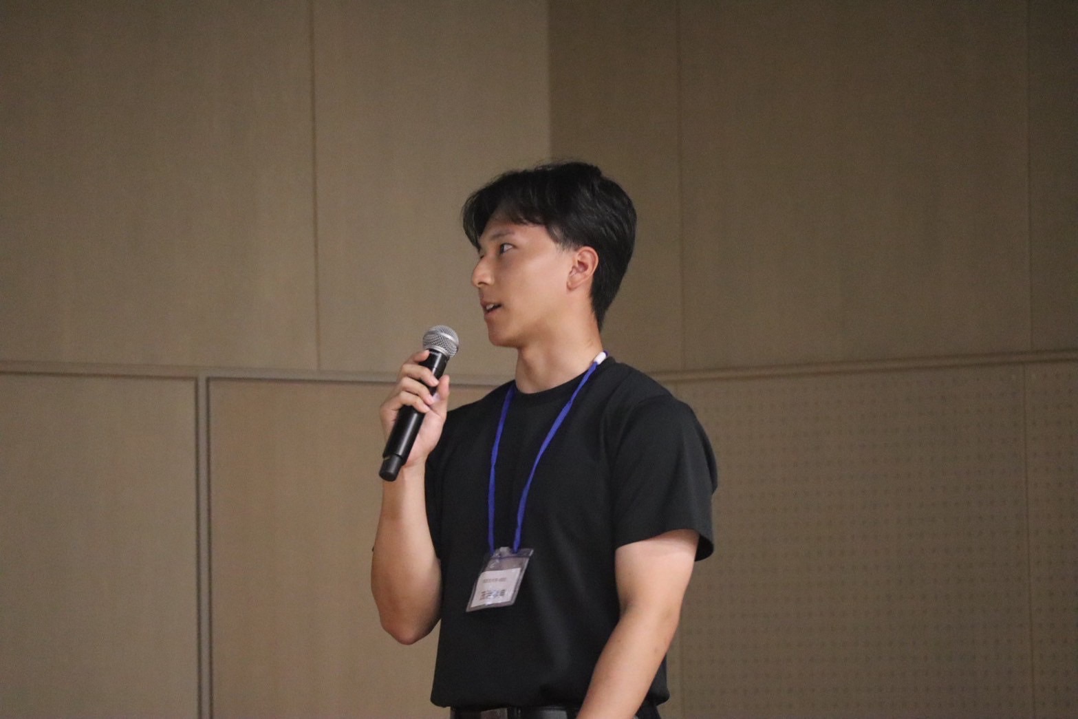 茂治  孝典